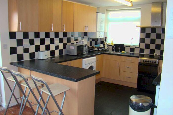 4 Bedroom End Of Terrace House To Rent In Gore Mews, Canterbury CT1