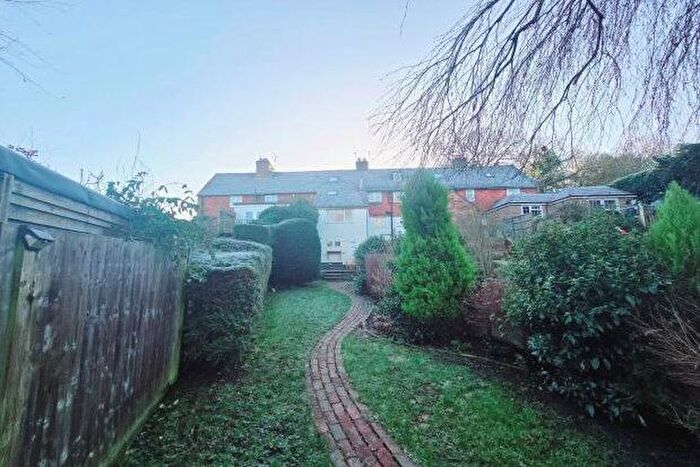 2 Bedroom Property To Rent In Cousley Wood Road, Pell Green, TN5