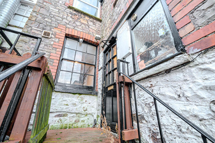 3 Bedroom Flat For Sale In Ty Castroggy, Chepstow, NP16