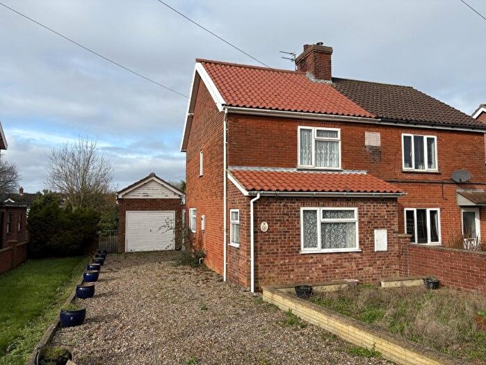 2 Bedroom Semi Detached House For Sale In Norwich Road, Bawdeswell, Dereham, Norfolk, NR20