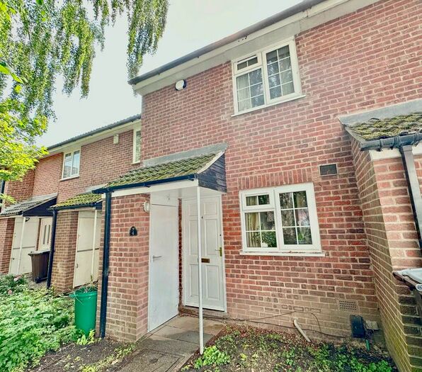 3 Bedroom Town House To Rent In Bluecoat Close, City Centre, NG1