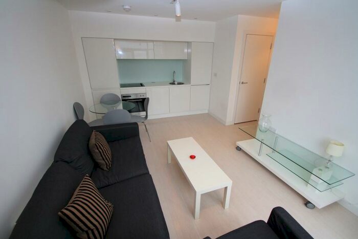 2 Bedroom Apartment To Rent In Manor Mills, Ingram Street, LS11