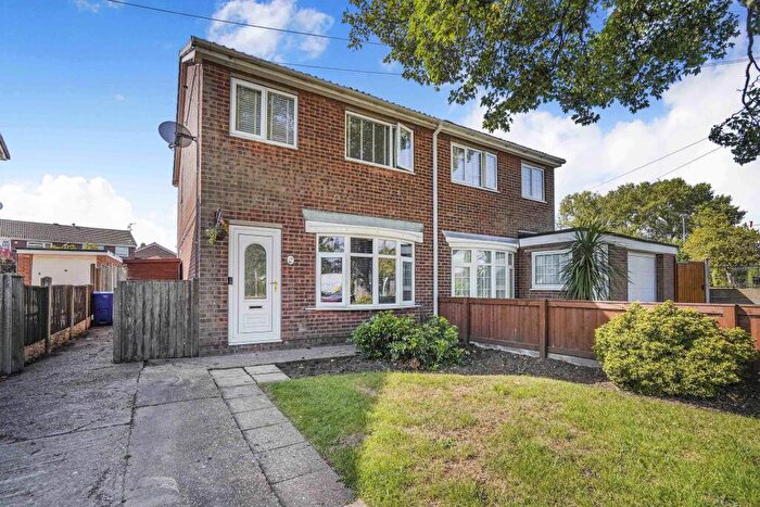 3 Bedroom Semi-Detached House For Sale In Station Road, Rossington, Doncaster, DN11