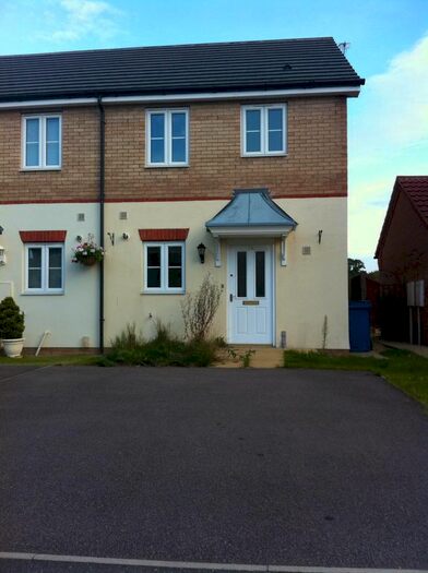 2 Bedroom Property To Rent In St. Bedes Drive, Boston, PE21