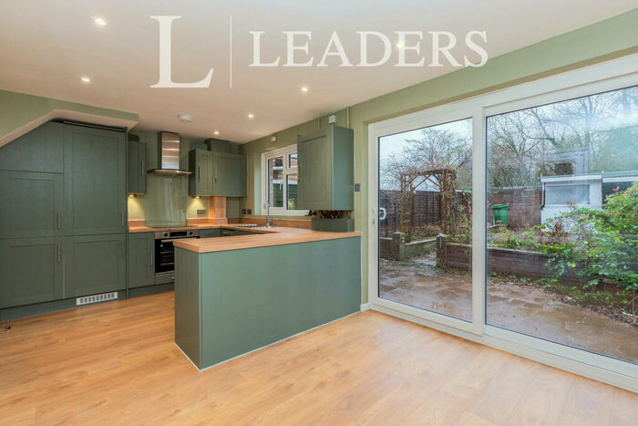 3 Bedroom End Of Terrace House To Rent In Bedgrove Road, Aylesbury, HP21