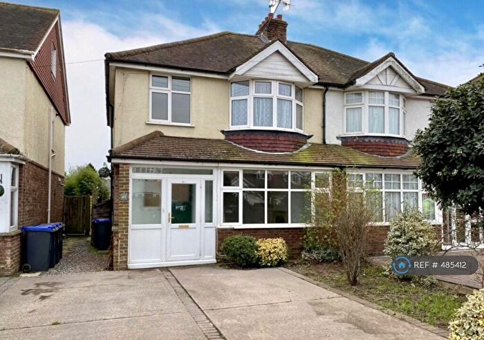 3 Bedroom Semi-Detached House To Rent In Crabtree Lane, Lancing, BN15