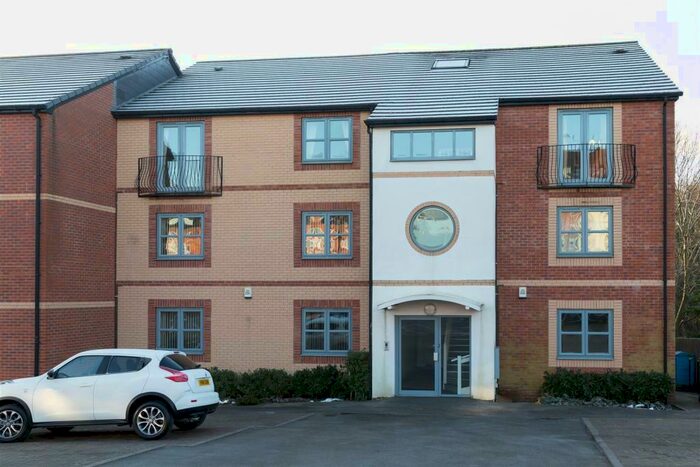 2 Bedroom Flat To Rent In Normanton Spring Close, Woodhouse, Sheffield, S13