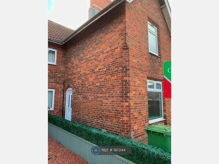 2 Bedroom Terraced House To Rent In York Road, Market Weighton, York, YO43