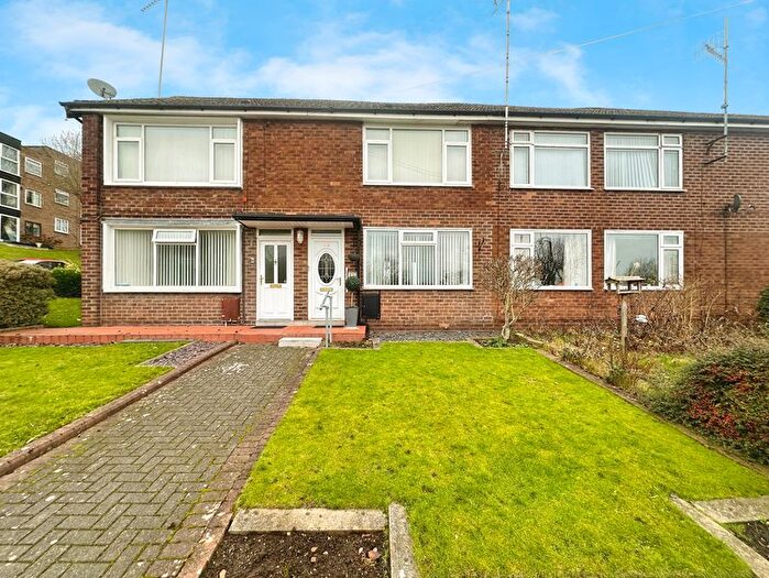 2 Bedroom Flat For Sale In Baguley Crescent, Manchester, M24