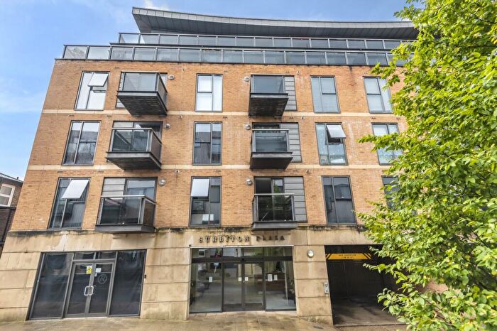 2 Bedroom Flat To Rent In St Marys Road, Surbiton, Surrey, KT6