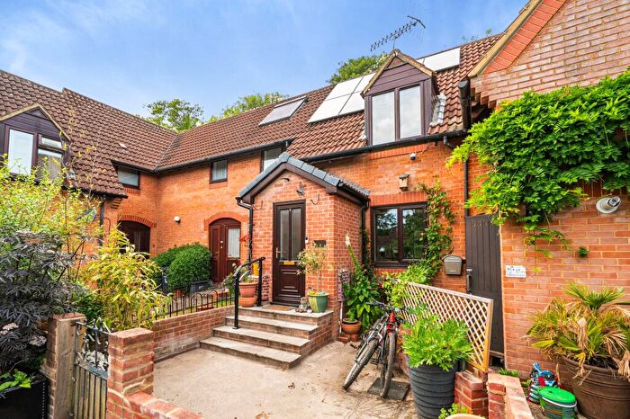 3 Bedroom Terraced House For Sale In Martins Close, Salisbury, SP2