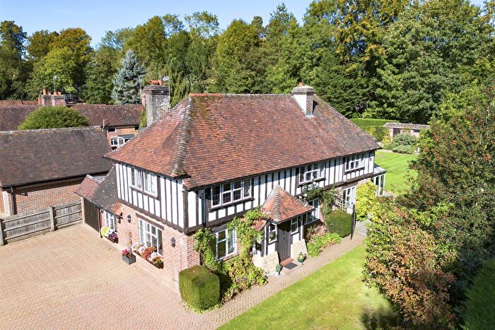 4 Bedroom Property For Sale In Doubleton Lane, Penshurst, TN11