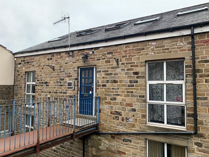 2 Bedroom Flat For Sale In Wharf Street, Sowerby Bridge, HX6
