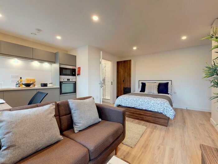 Studio To Rent In Furnival Square, Sheffield, South Yorkshire, S1