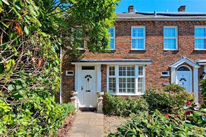 3 Bedroom House For Sale In Fairlawn, Woodlands Avenue, Rustington, Littlehampton, BN16