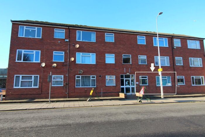 1 Bedroom Ground Flat To Rent In Ellis Court, Roman Bank, Skegness, PE25