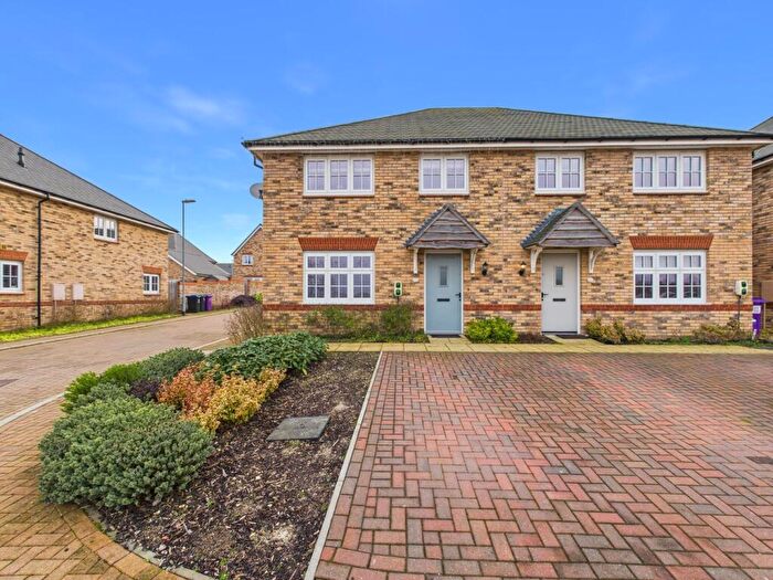 4 Bedroom Semi-Detached House For Sale In Hampshire Road, Royston, SG8