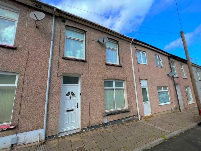 3 Bedroom Terraced House To Rent In Egypt Street, Pontypridd, CF37