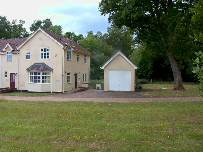 3 Bedroom Semi-Detached House To Rent In Chertsey Road, Chobham, GU24