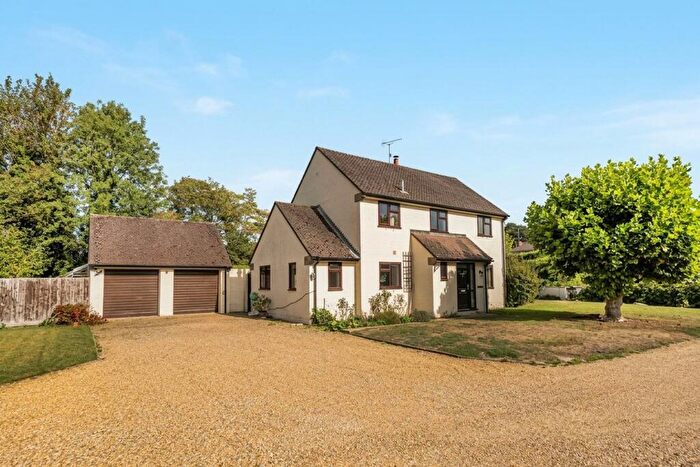 4 Bedroom Detached House For Sale In Lower Backway, Shrewton, SP3