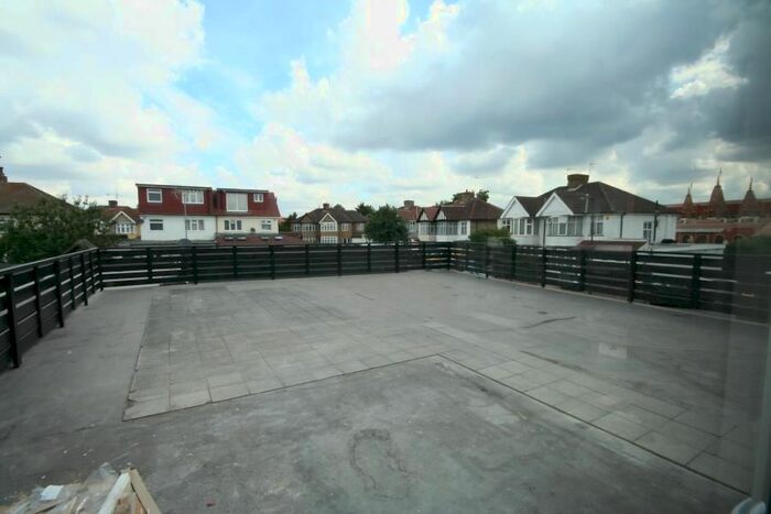 1 Bedroom Flat To Rent In Kenton Park Parade, Kenton Road, Queensbury, Harrow, HA3