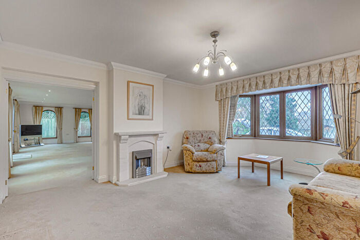 3 Bedroom Detached Bungalow For Sale In Downer Road, Benfleet, SS7