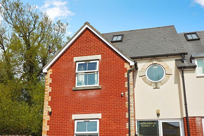2 Bedroom Flat For Sale In Middleton Road, Salisbury, SP2
