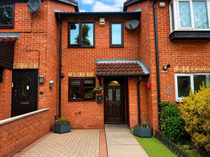 2 Bedroom Terraced House For Sale In Jellicoe Close, Slough, SL1