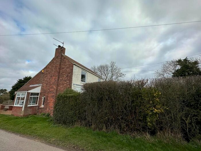 2 Bedroom Detached House For Sale In Holly House, Skidbrooke, Louth, Lincolnshire, LN11