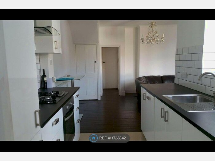 1 Bedroom Maisonette To Rent In Elm Road, London, KT3