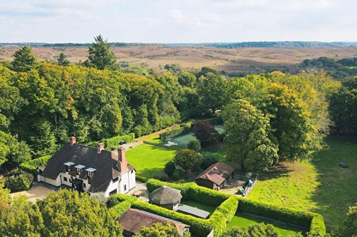 5 Bedroom Country House For Sale In Picket Hill, Ringwood, Hampshire, England, BH24