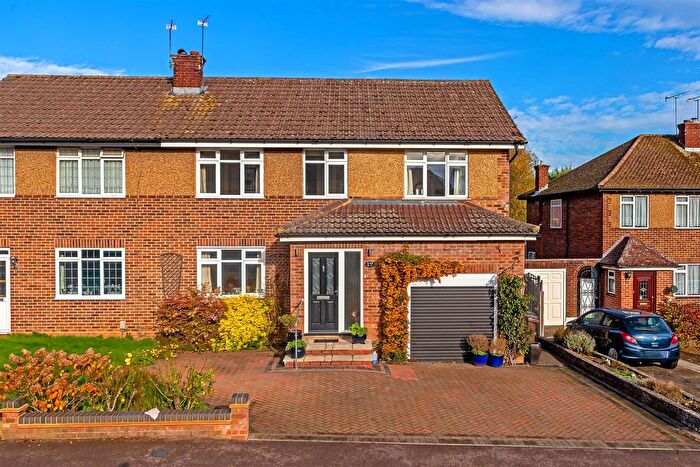 5 Bedroom Semi Detached House For Sale In Briar Road, Marshalswick, St Albans, AL4