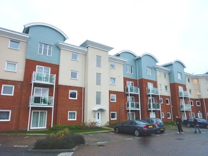 1 Bedroom Flat To Rent In Goodworth Road, Redhill, RH1