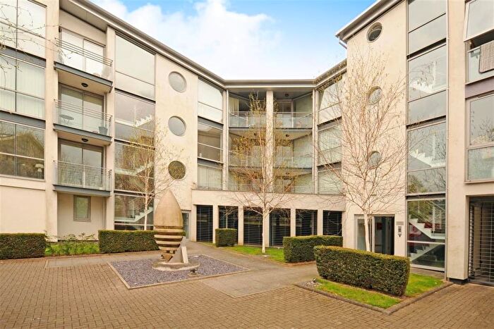 2 Bedroom Flat To Rent In Cranmer Street, Mapperley Park, Nottingham, NG3