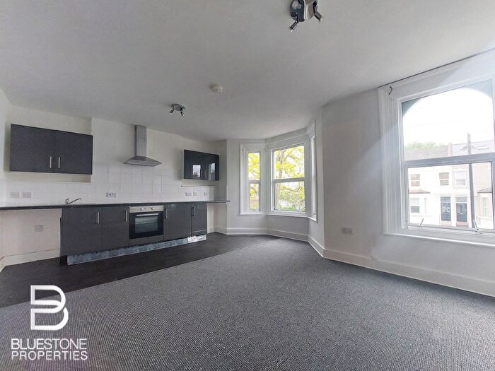 2 Bedroom Flat To Rent In Elgin Road, Croydon, CR0