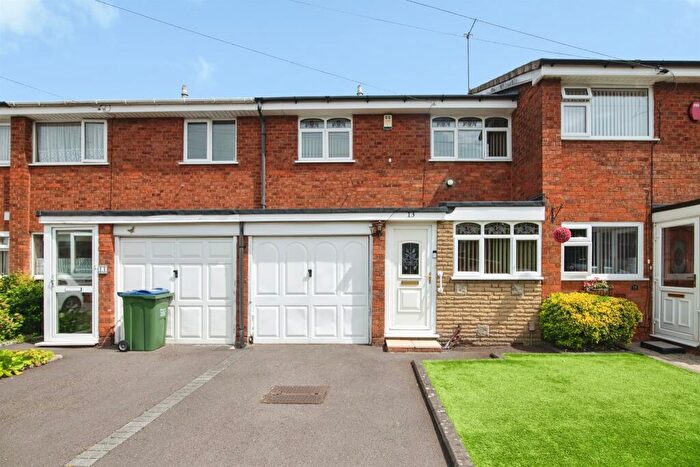 3 Bedroom Terraced House For Sale In Stanway Gardens, West Bromwich, B71