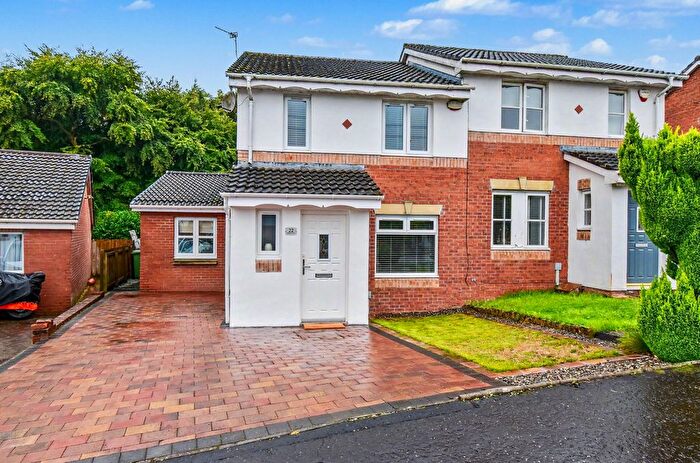 4 Bedroom Semi Detached House For Sale In Wellesley Drive, Cumbernauld, G68