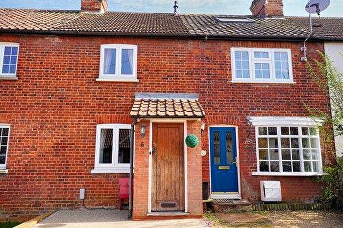 2 Bedroom Terraced House For Sale In Brook Cottages, Stansted, CM24