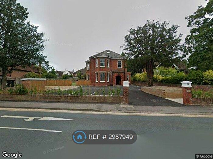 2 Bedroom Flat To Rent In New Dover Road, Canterbury, CT1