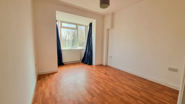 1 Bedroom Flat To Rent In Chandlers Ford, SO53