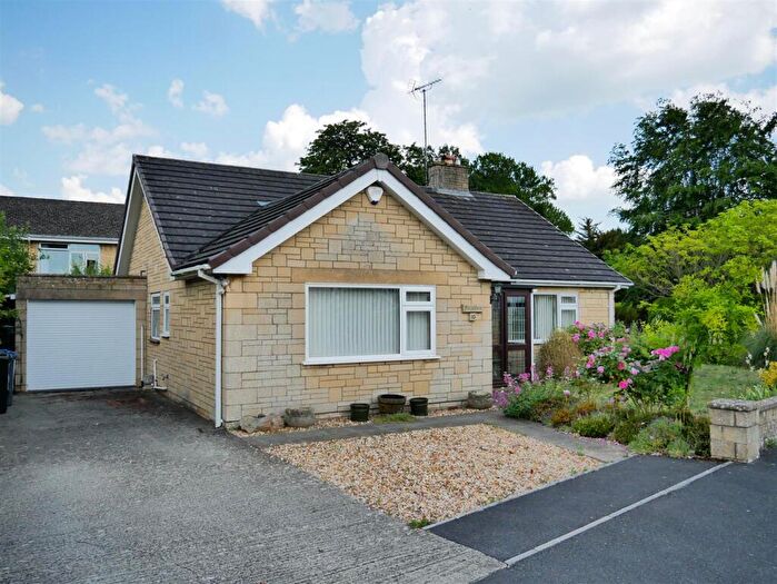 3 Bedroom Detached House For Sale In Castlefields, Calne, SN11