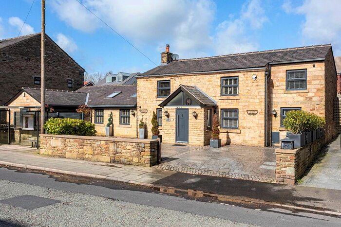 4 Bedroom Detached House For Sale In Bolton Road, Hawkshaw, Bury, BL8