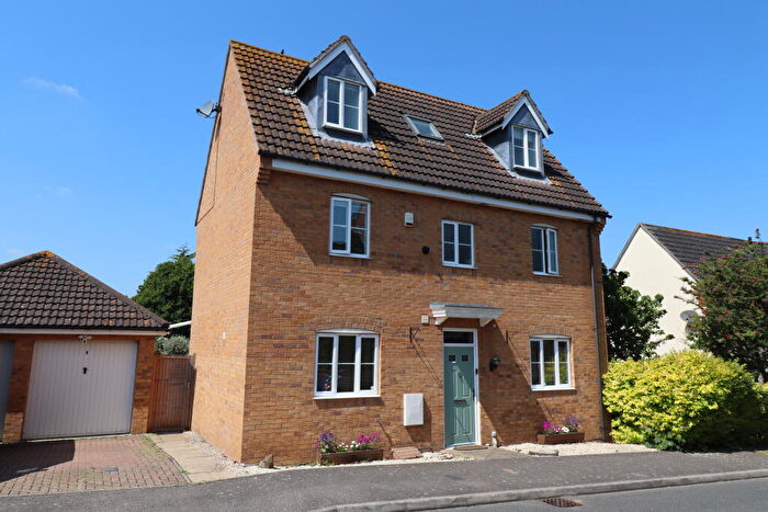 5 Bedroom Detached House For Sale In Bonham Drive, Orsett, RM16