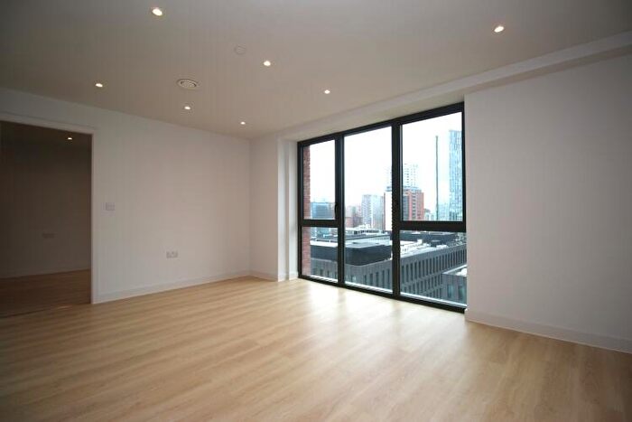 2 Bedroom Apartment To Rent In Waterhouse Gardens Dutton Street, M3