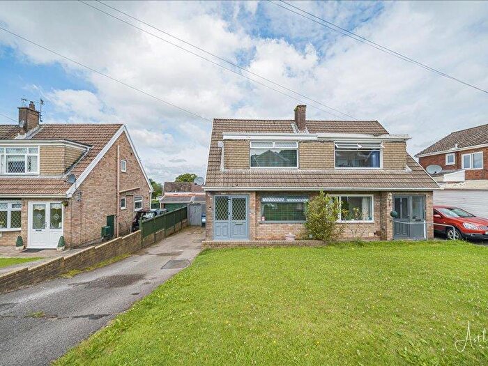 3 Bedroom Semi-Detached House For Sale In Castle Drive, Neath, SA11