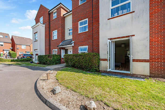 2 Bedroom Flat For Sale In Castilian Way, Whiteley, Fareham, PO15