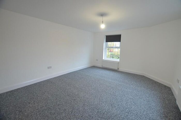 2 Bedroom Apartment To Rent In High Road, Woodford Green, IG8
