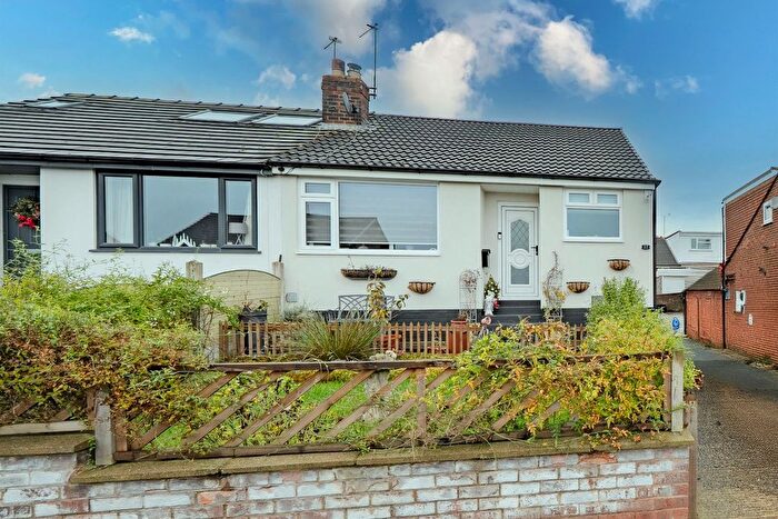 3 Bedroom Bungalow For Sale In Ennerdale Road, Leeds, West Yorkshire, LS12