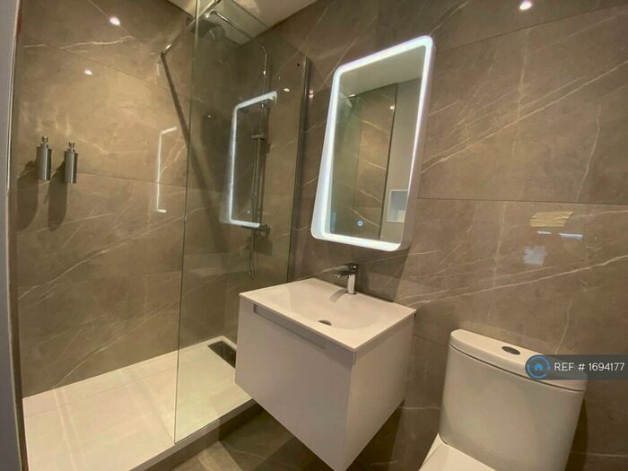 Studio To Rent In Churchill Way, Macclesfield, SK11