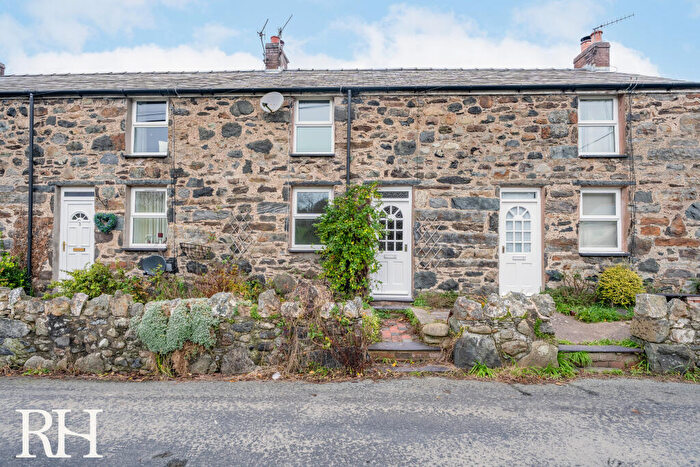 2 Bedroom Terraced House To Rent In Conwy (Town), Conwy (County Of), LL32